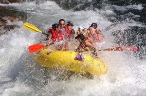 rafting-di-sungai-ayung-ubud-bali-blingurah